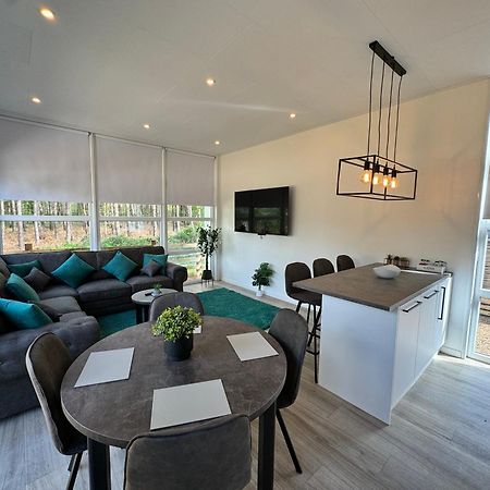 Woodlakes Park By Liv Retreats King's Lynn Exterior photo