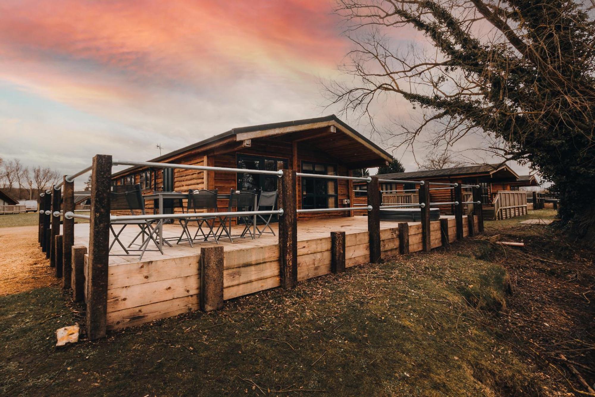 Woodlakes Park By Liv Retreats King's Lynn Exterior photo