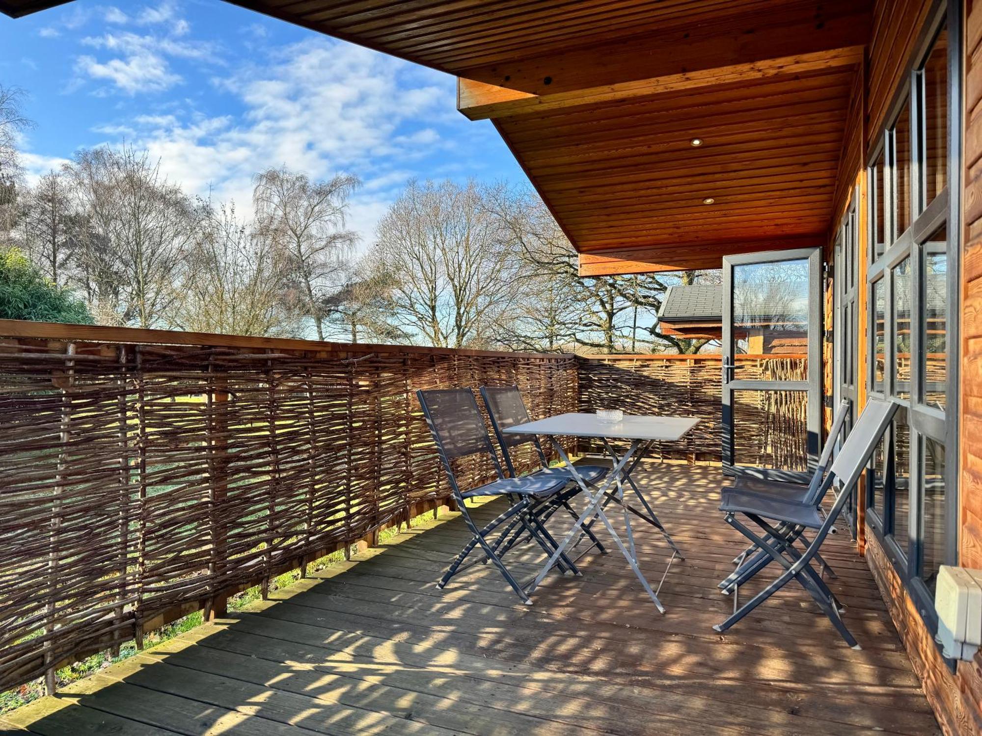 Woodlakes Park By Liv Retreats King's Lynn Exterior photo
